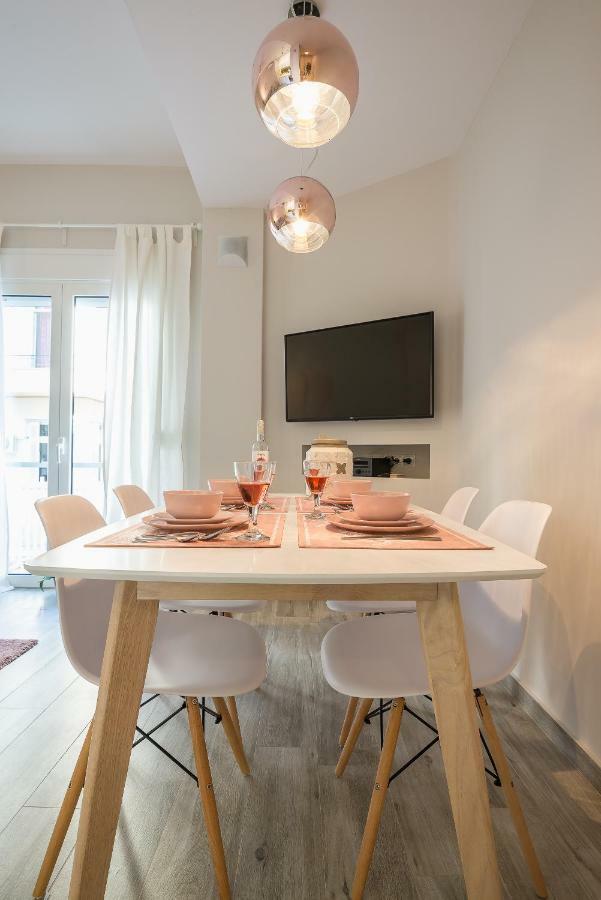 "Sunbow Earth"- Boutique New Apt In Dowtown Athen Eksteriør billede